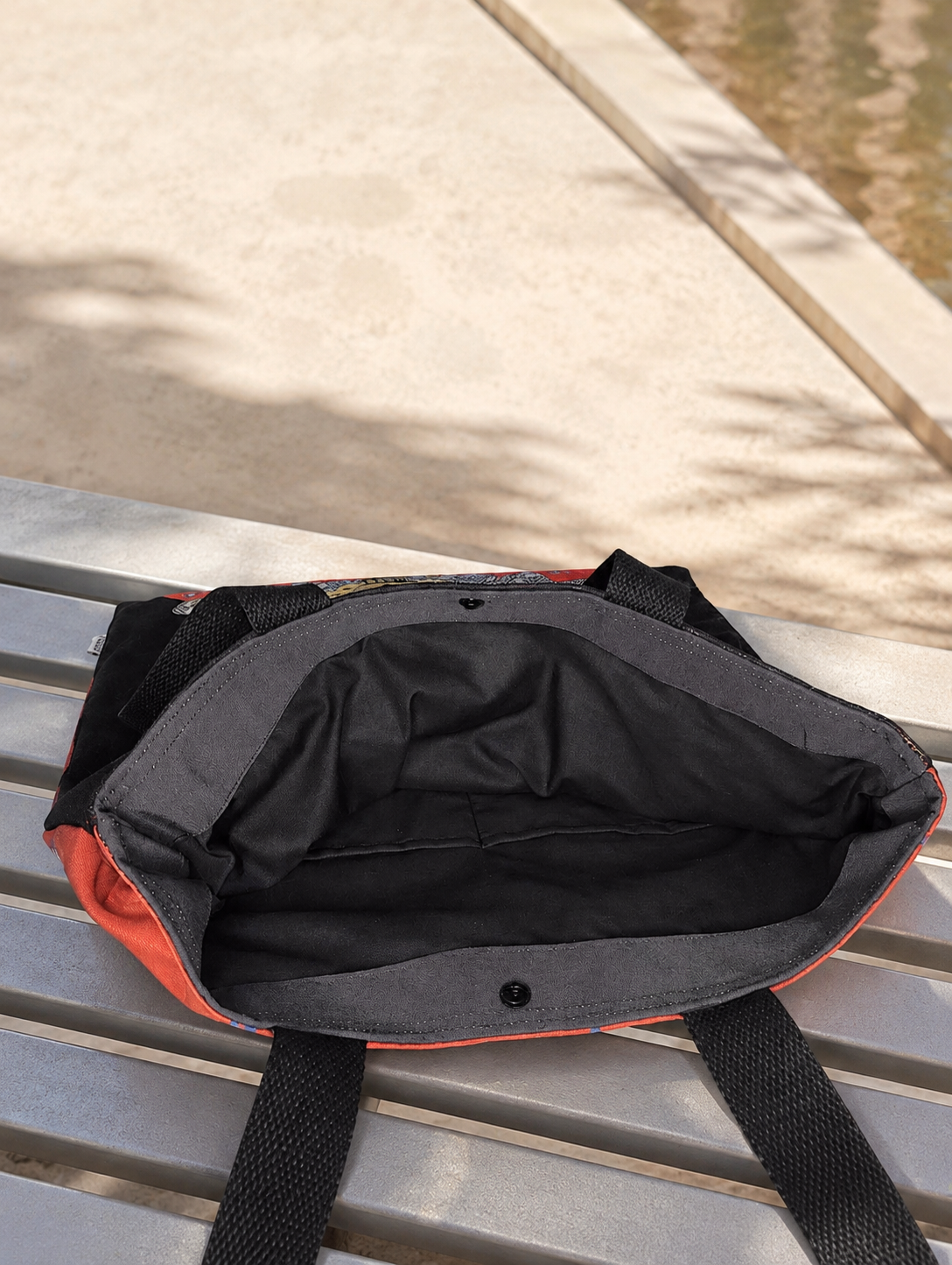 Bolsa Tote Básica TIERRA Frida Tonos Negros